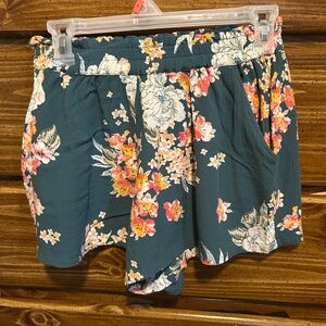 Angie Floral Shorts